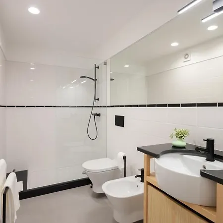 Gateway House * Guimaraes