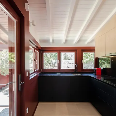 Gateway House * Guimaraes