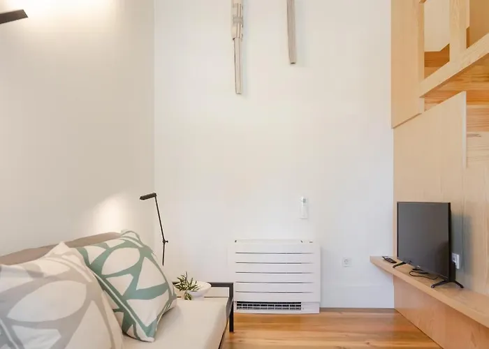 아파트 Gateway House *