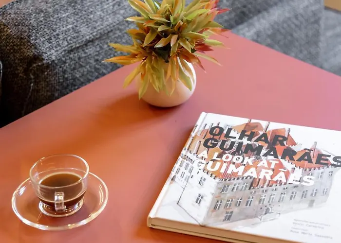 아파트 Gateway House