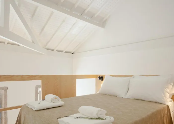 아파트 Gateway House *